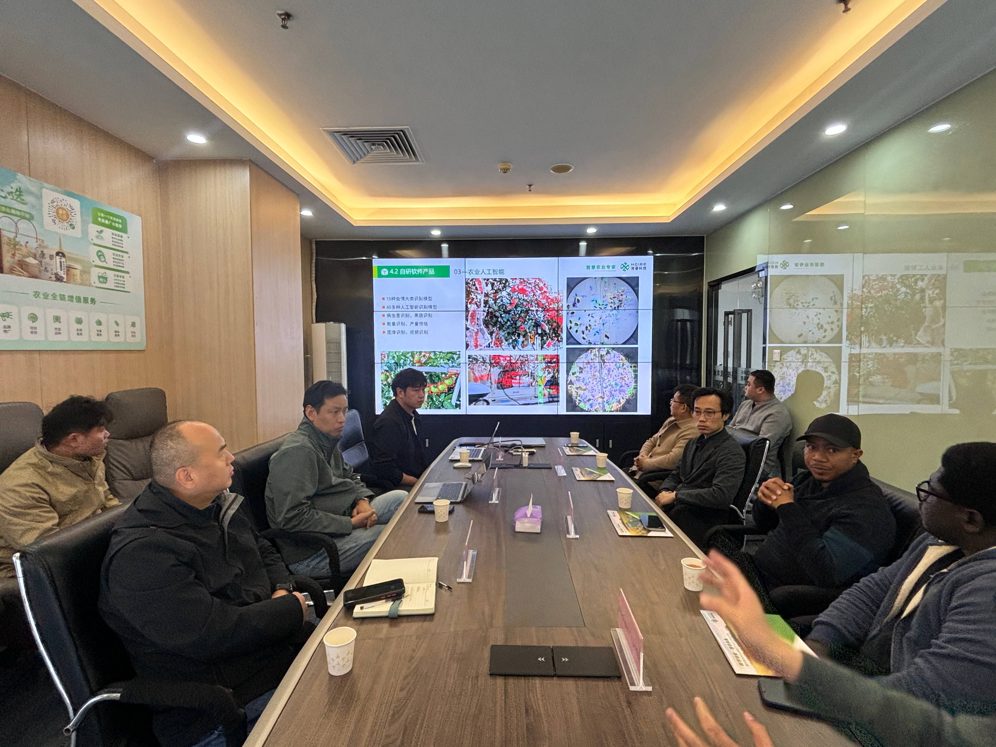 3ad7d06dfd(1).jpg 3ad7d06dfd(1).jpg