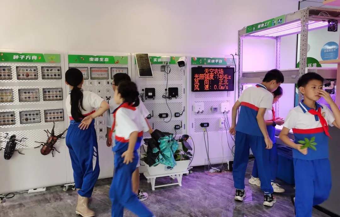 海?？萍紭s獲黃埔區(qū)“2025年優(yōu)秀科普企業(yè)”稱號2.jpg